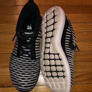 Nike Roshe shoes